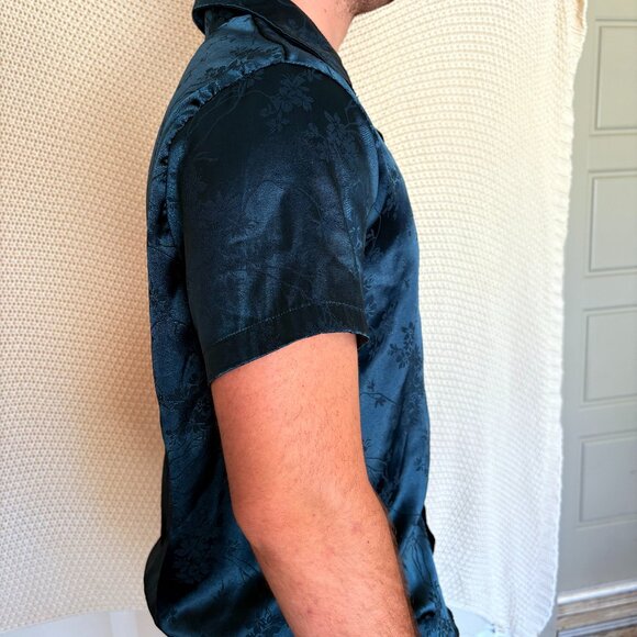 Men's Satin Embossed Button-Up Shirt - Picture 3 of 7